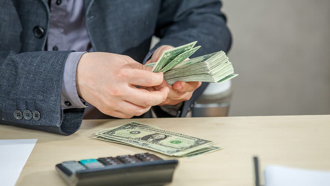 Fast cash loan: everything you need to know