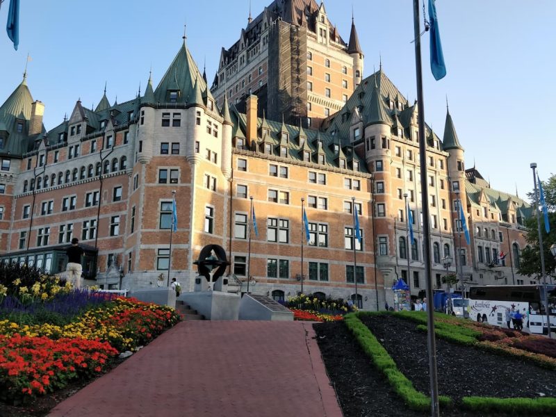 Thumbnail-For-St-Nicolas-Vieux-Québec -Parlament Building-By-Mon Petit Pret