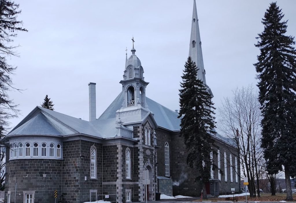 Thumbnail-For-St. Romuald Church-By-Mon Petit Pret